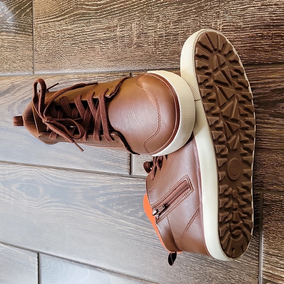 Wonder Nation Brown High Top Shoe - Picture 5 of 7